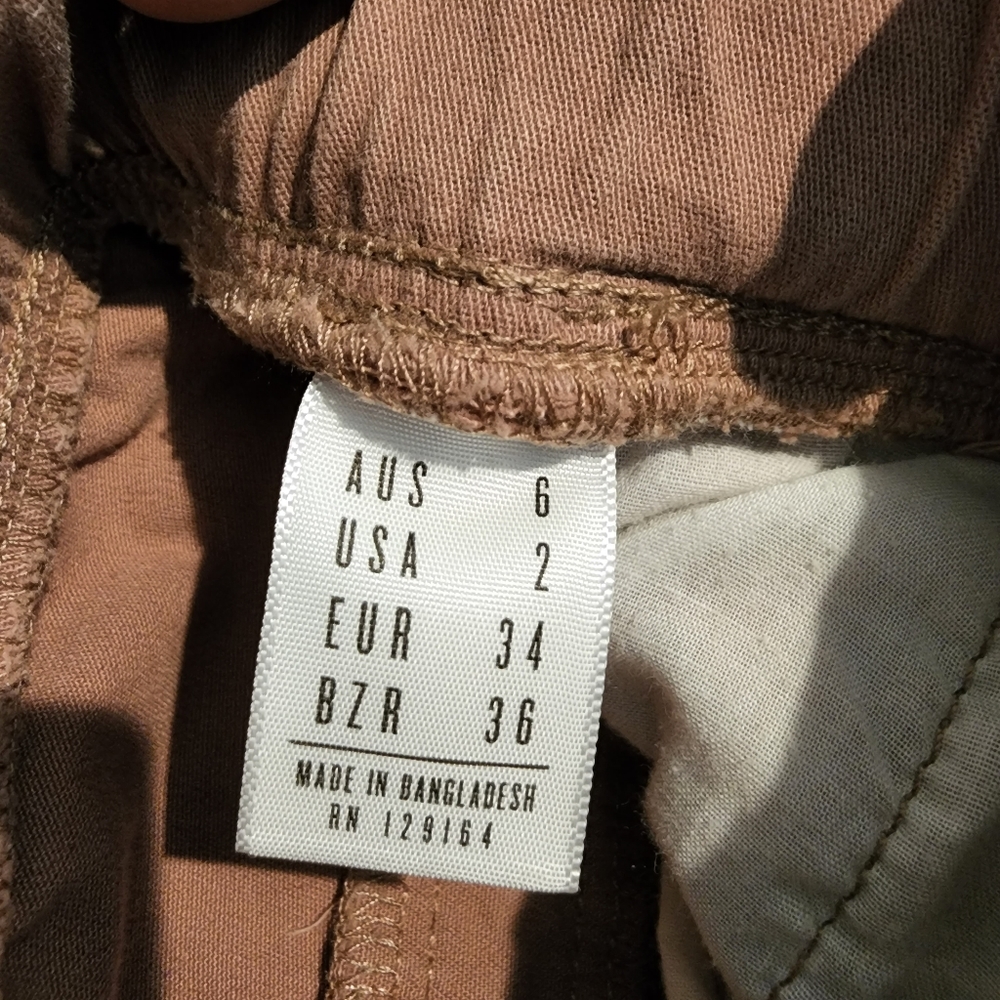 Pants - Picture 4 of 6